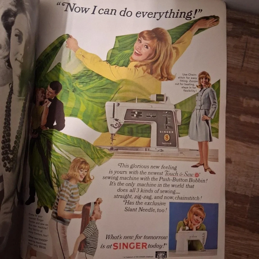 Rare Vintage Singer Showcase‎ 1966 Magazine Mod Fashion Full Color